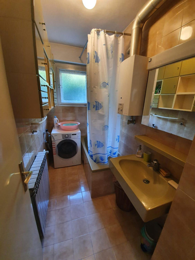 Others 5, Single room, Zagreb
