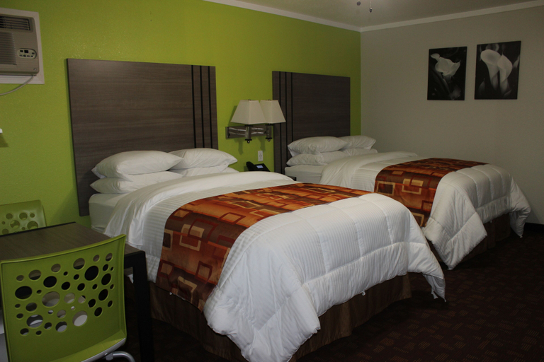 Bedroom 3, Copa Motel, Kingman