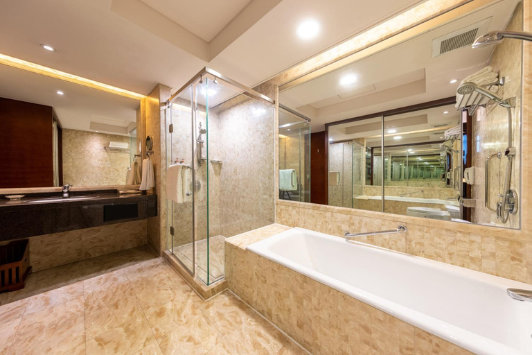 Bathroom 17