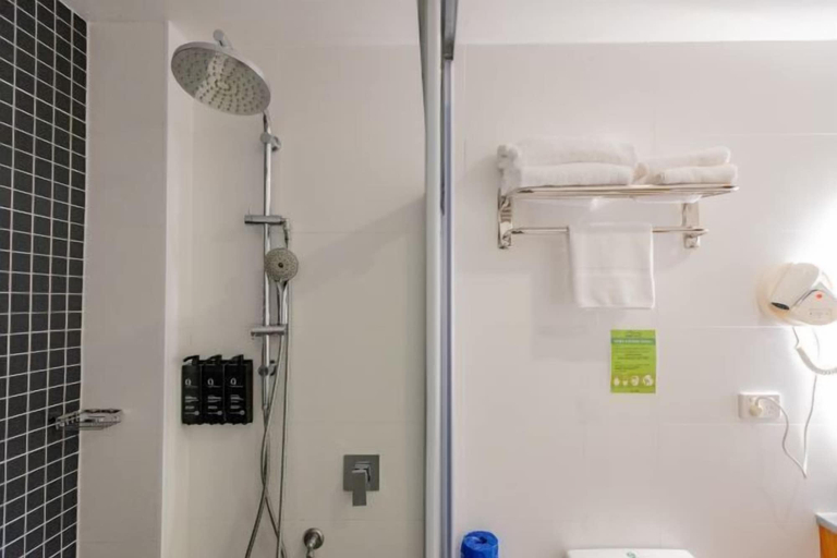 Bathroom 15