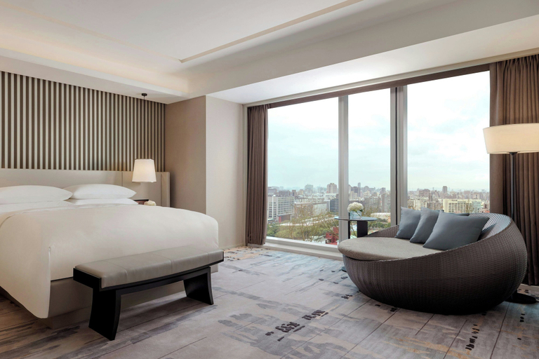 Bedroom 3, Courtyard by Marriott Taipei Downtown, Taipei City