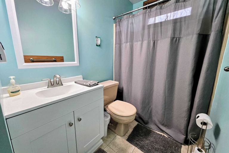 Bathroom 3, Mountain Memories by Avantstay Hot Tub Enclosed Deck, Large Yard w/ Fire Pit, Monroe