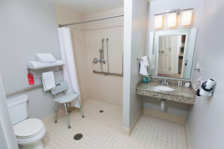 Bathroom 5, TownePlace Suites Bowling Green, Warren