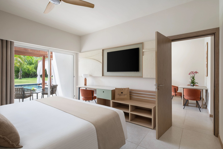 Bedroom 3, Dreams Royal Beach Punta Cana - All Inclusive, Salvaleon de Higuey
