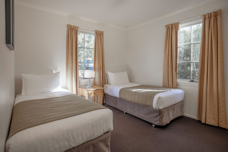 Bedroom 3, Country Club Villas, Meander Valley