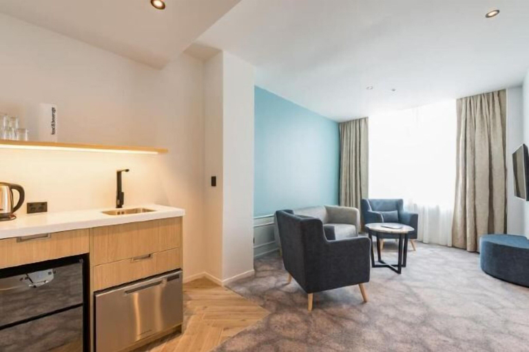 Dining Room 10