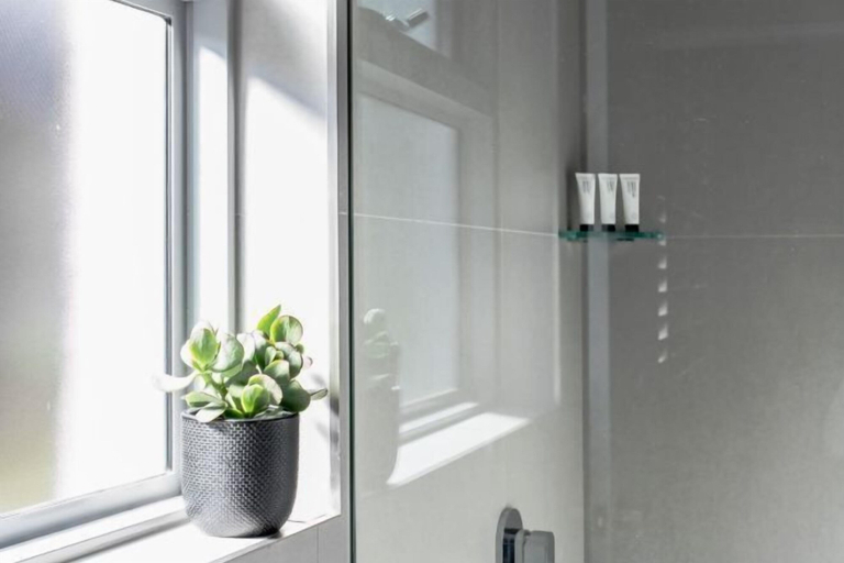 Bathroom 27
