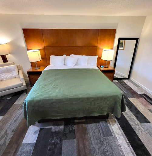 Bedroom 4, Shelton Inn, Mason
