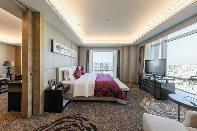 Bedroom 24