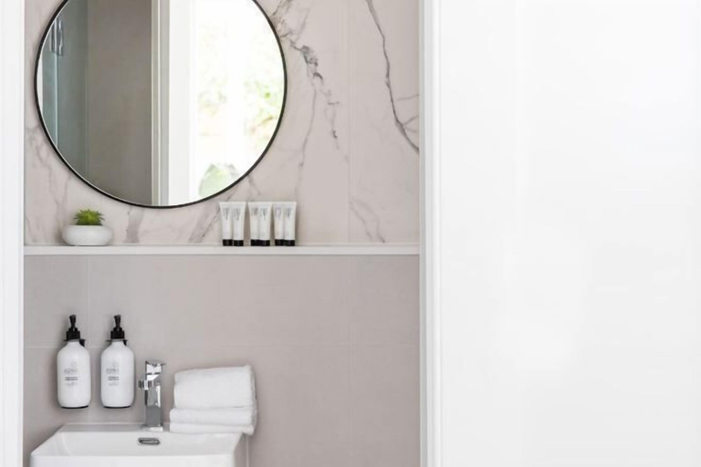 Bathroom 23