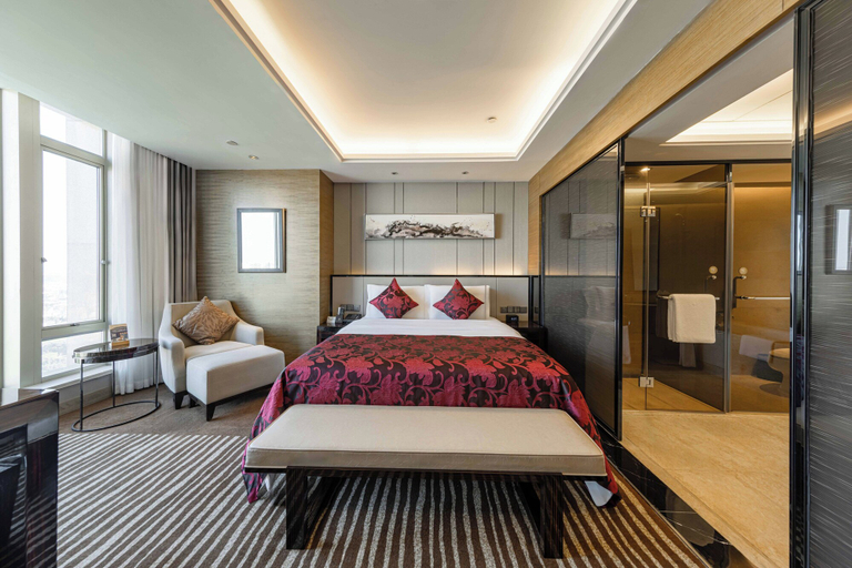 Bedroom 18
