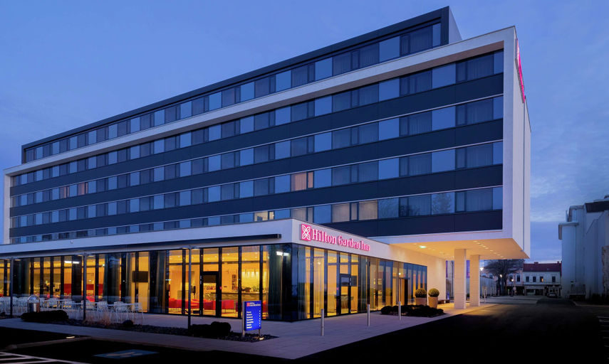 Exterior & Views 2, Hilton Garden Inn Wiener Neustadt, Wiener Neustadt