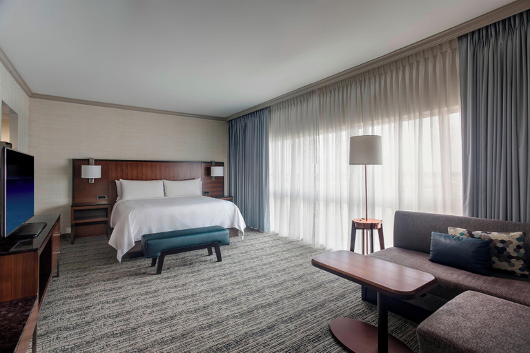 Bedroom 3, Houston Airport Marriott at George Bush Intercontinental, Houston