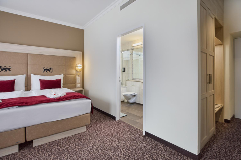 Bedroom 10