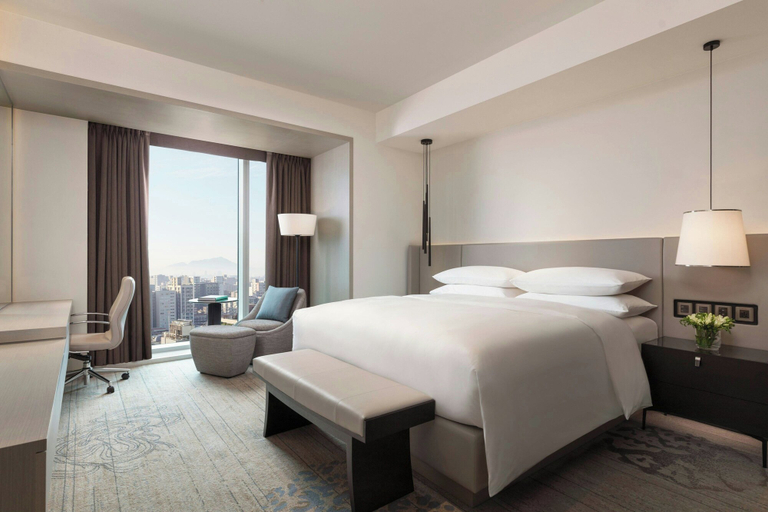 Bedroom 3, Courtyard by Marriott Taipei Downtown, Taipei City
