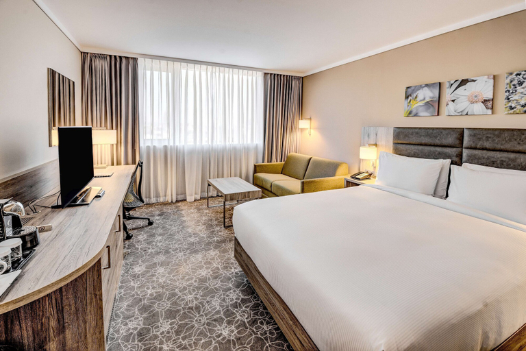 Bedroom 3, Hilton Garden Inn Wiener Neustadt, Wiener Neustadt
