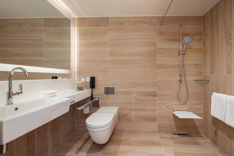 Bathroom 3, Courtyard by Marriott Paris Gare de Lyon, Paris
