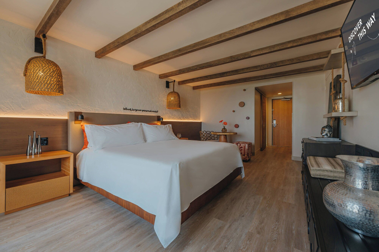 Bedroom 3, Renaissance Wind Creek Aruba Resort