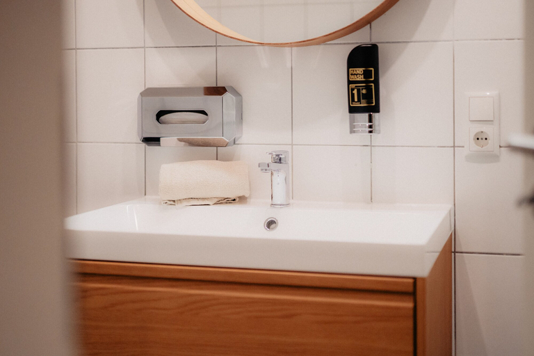 Bathroom 4, Luga Homes - Karli, Leipzig