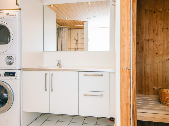 Bathroom 4, 10 Person Holiday Home in Glesborg-by Traum, Norddjurs