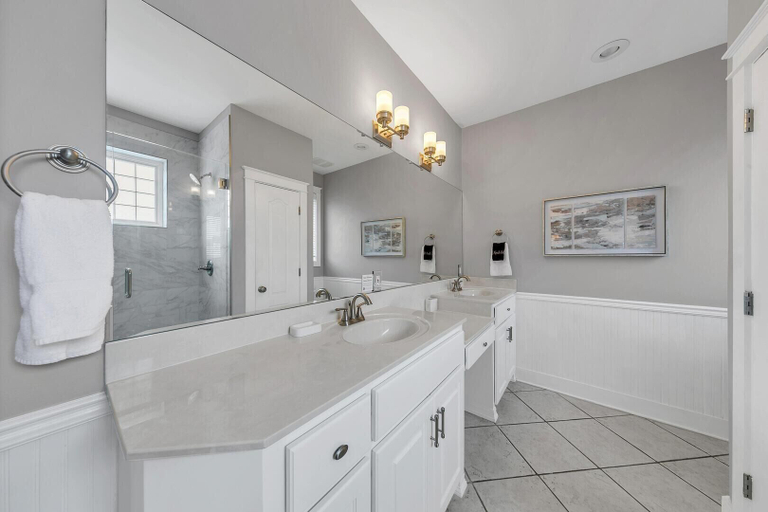 Bathroom 4, Seashine and Sunkisses, Walton