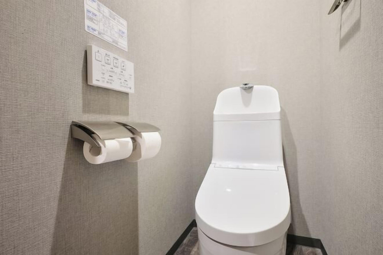 Bathroom 16