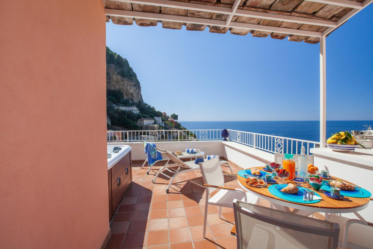 Room 5, Medusa Suite in Positano, Salerno