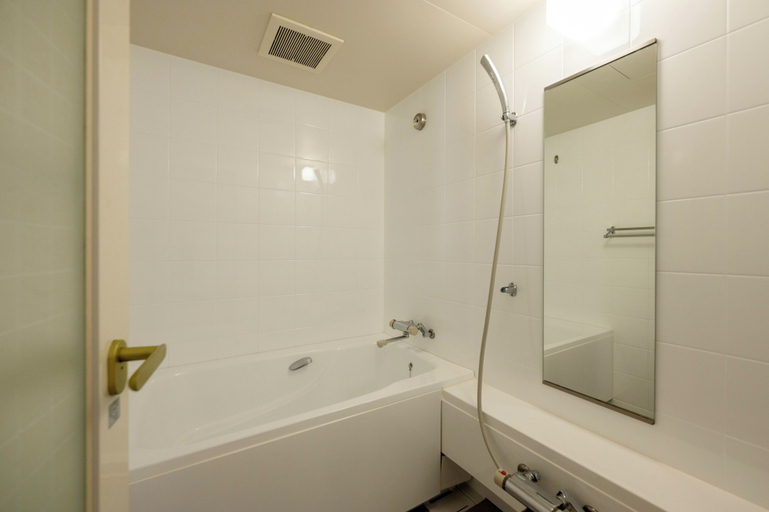 Bathroom 5, Hotel New Akao, Atami