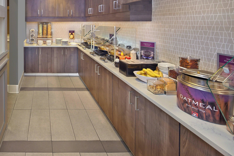 Food & Drinks 5, Residence Inn by Marriott Hartford Avon, Hartford