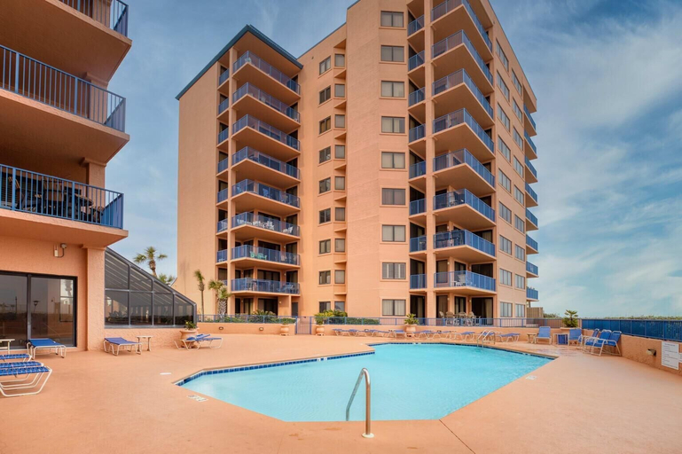 Exterior & Views, Four Seasons 704w, Baldwin