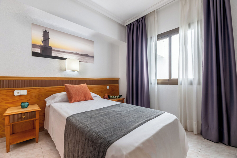 Bedroom 4, Hotel Vibra Mare Nostrum, Baleares