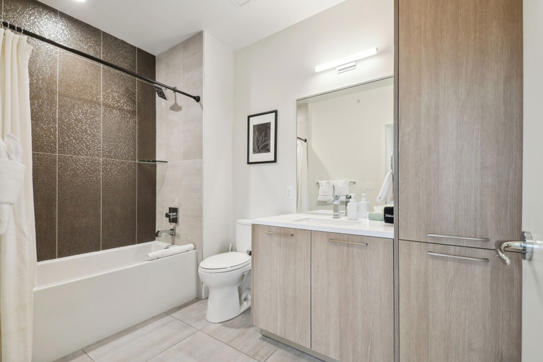 Bathroom 4, Espadin Condos I, Denver