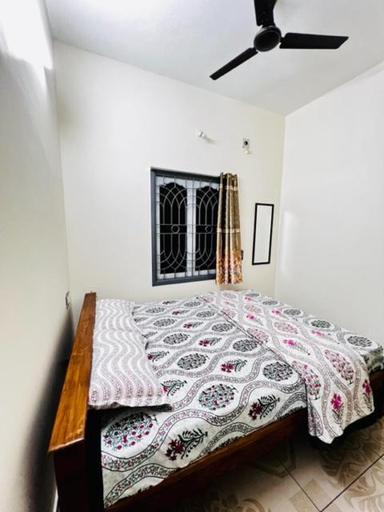 Bedroom 1, Lumina Home stay, Viluppuram