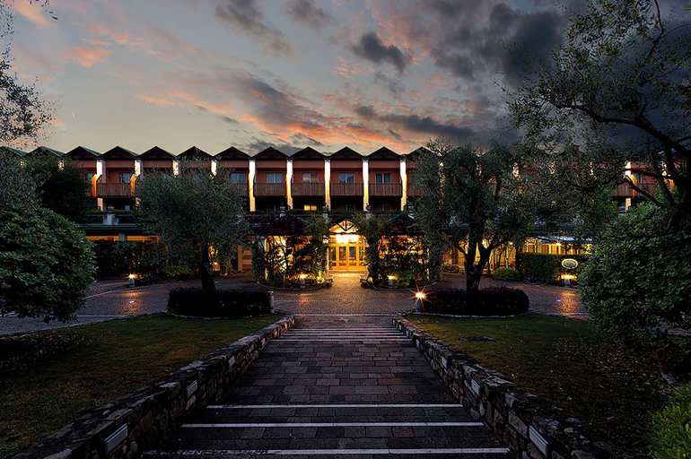 Exterior & Views 2, Iseolago Hotel, Brescia