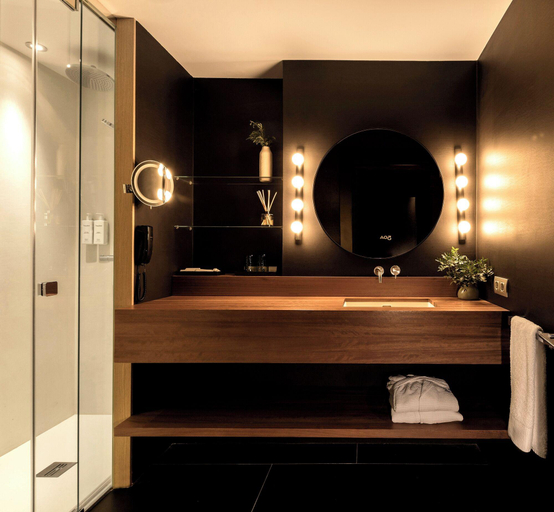 Bathroom, Casa Sagnier, Barcelona