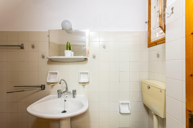 Bathroom 5, Spacious Cottage - Panoramic Sea   Mountain Views, Peloponnese