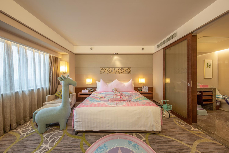 Bedroom 30