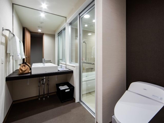 Bathroom 4