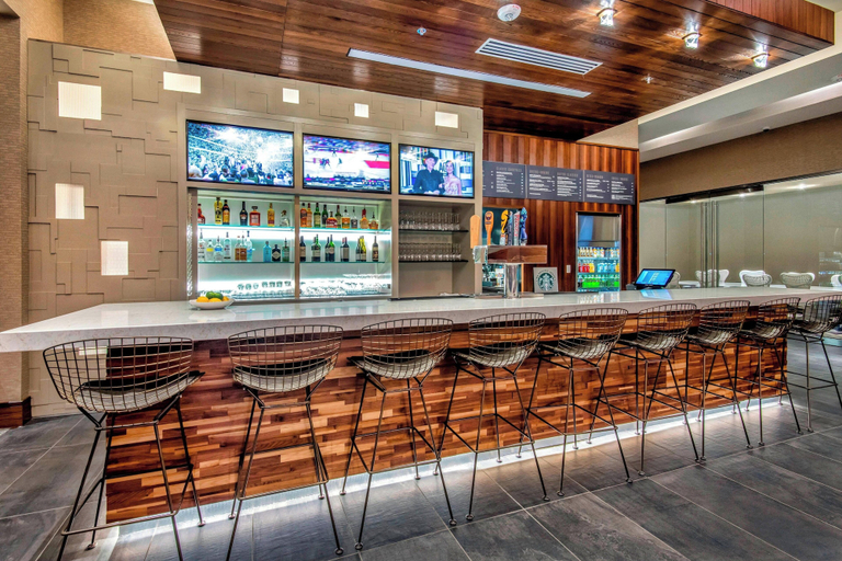 Food & Drinks 5, Courtyard by Marriott Raleigh Cary/Parkside Town Commons, Wake