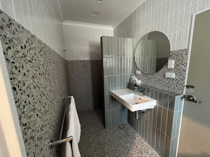 Bathroom 5