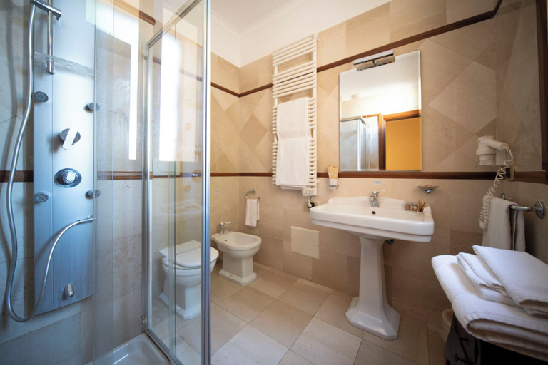 Bathroom 4, Antica Masseria Martuccio, Brindisi