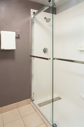 Bathroom 4, Courtyard by Marriott West Palm Beach, Palm Beach