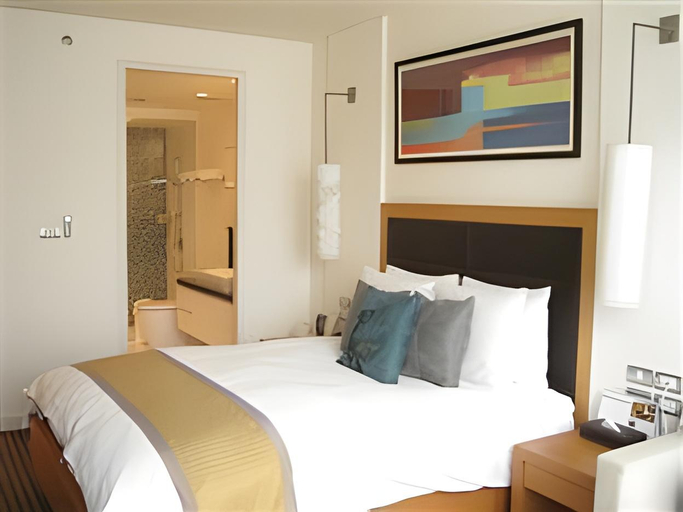 Bedroom 14