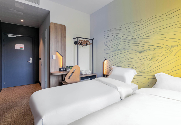 Bedroom 3, B&B Hotel Mulhouse Bâle Aéroport, Haut-Rhin