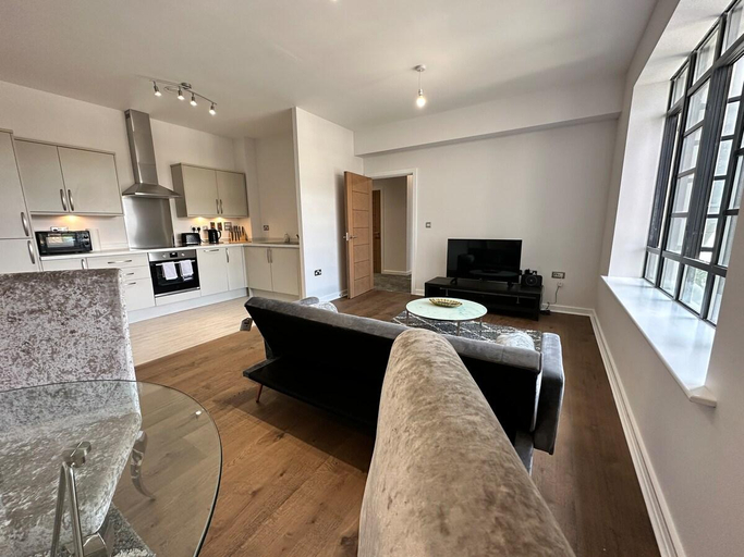 Others 4, Travaal - 2 Bedroom Apartment's, Hampshire
