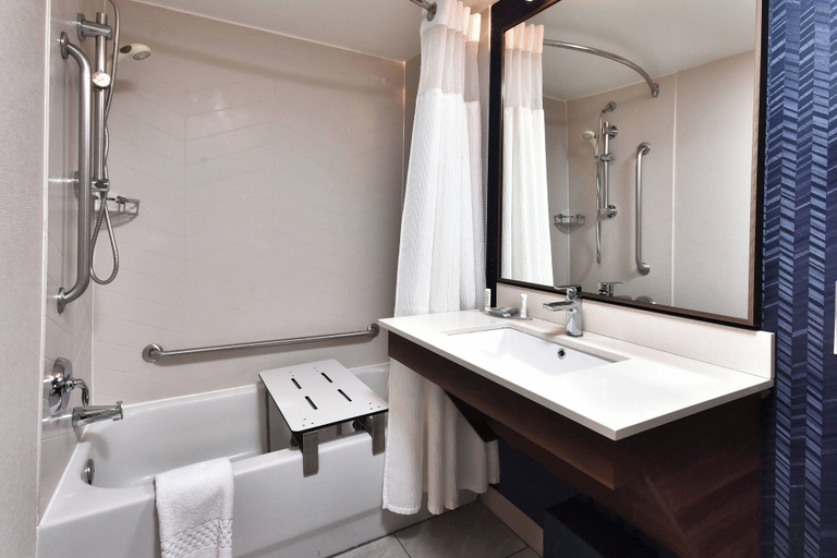 Bathroom 24