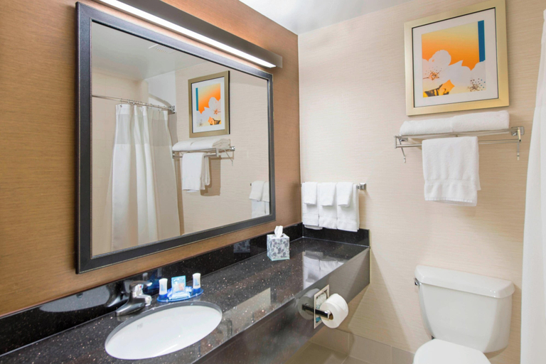 Bathroom 14
