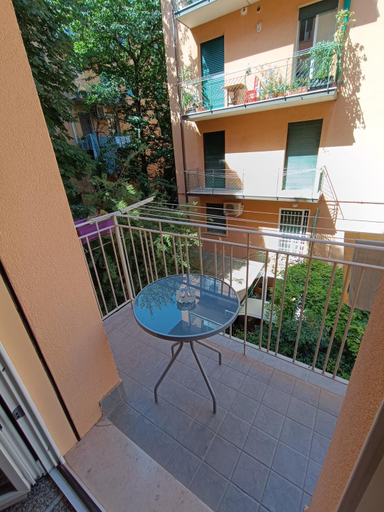 Others 5, Saragozza Guest House, Bologna