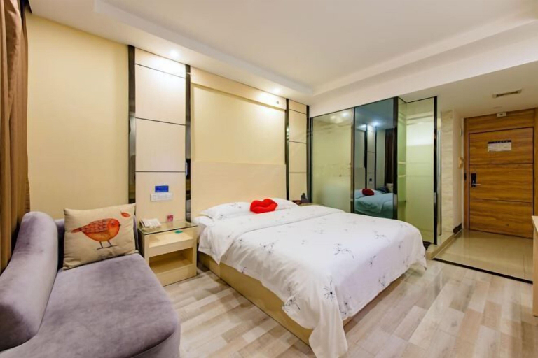 Bedroom 3, Xingyue Hotel (Jiangnan Bus Terminal Dashatian Subway Station), Nanning