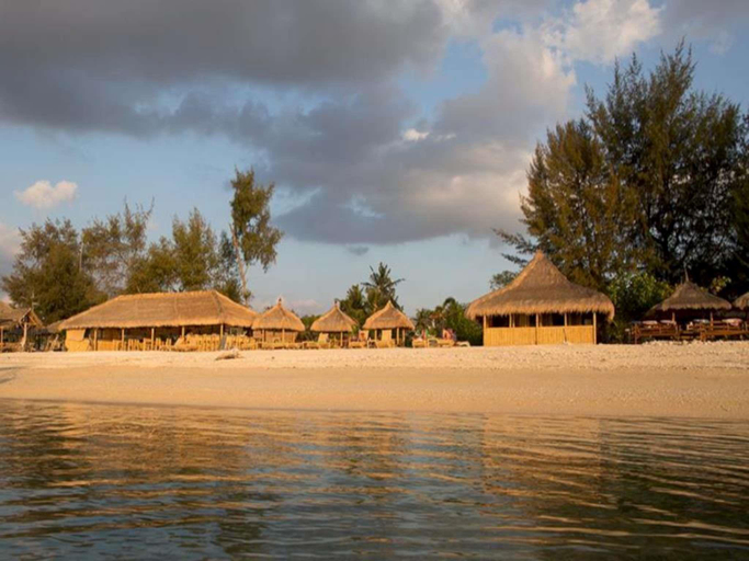 Exterior & Views 1, Puri Air Beach Resort and Spa, Lombok